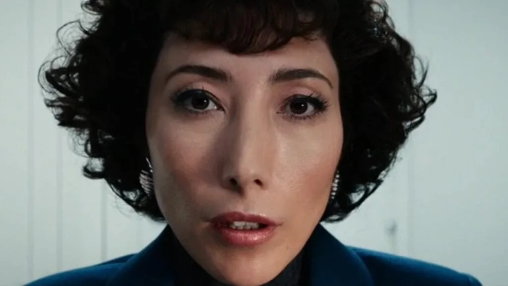 Close-up of Gemma's face after being ruptured in the plane simulation - Rupture 2x07.